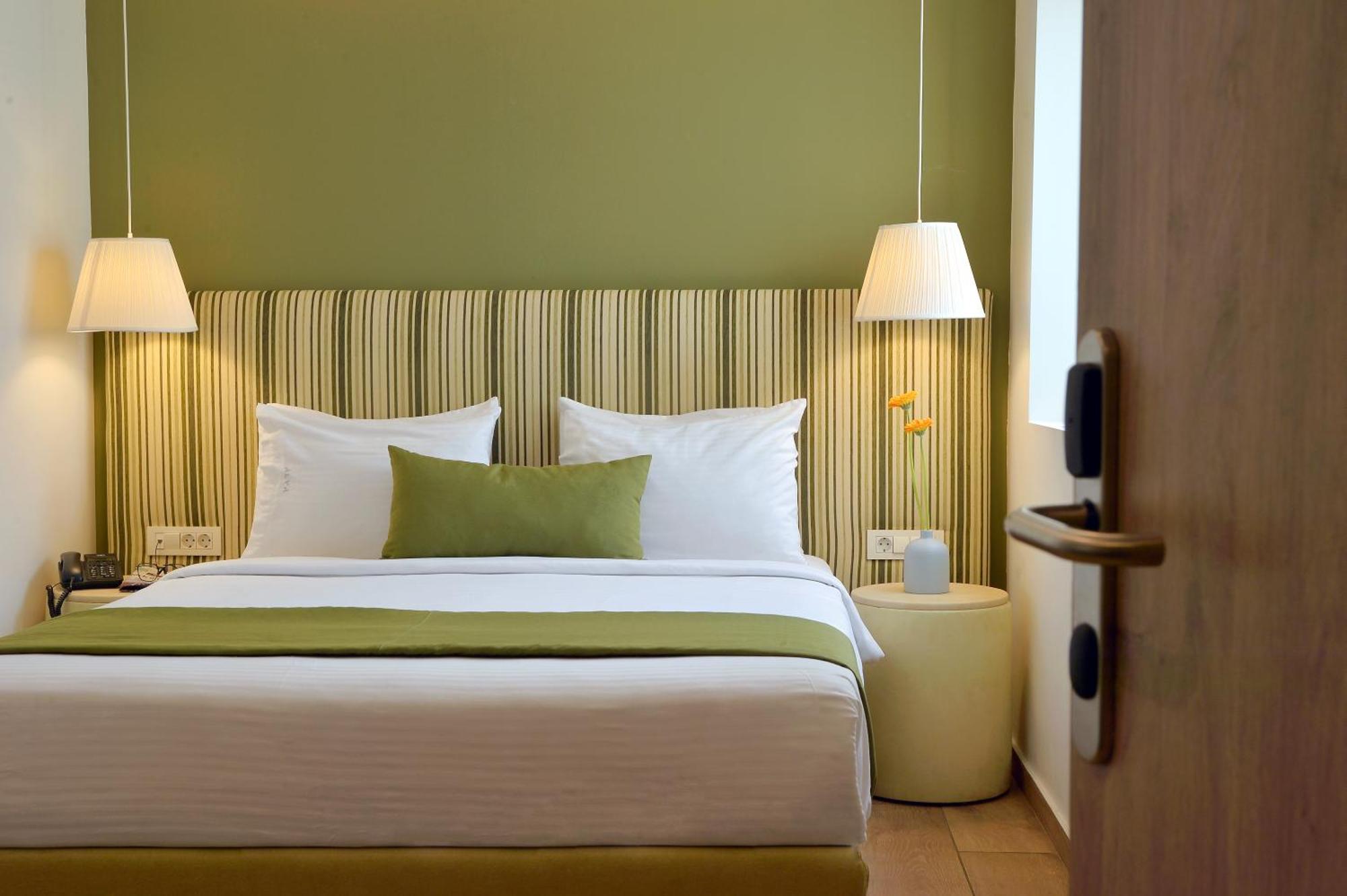 Alva Athens Hotel Bagian luar foto